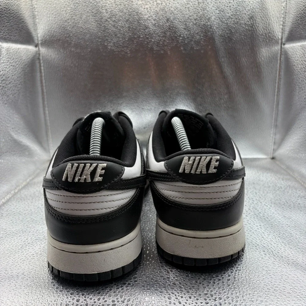 Size 9.5 Nike Dunk Low Retro Panda Black White Comfort Sneaker Shoes‎ DD1391-100